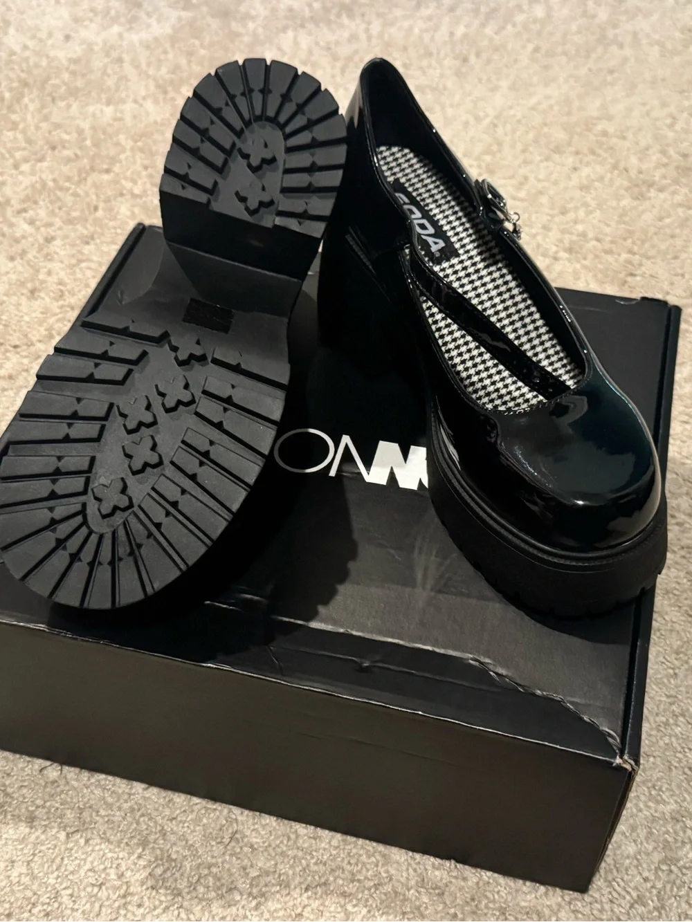 Fashion Nova Black Patent Mary Jane Chunky Platform